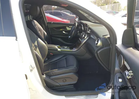 2019 Mercedes-Benz Glc 300 from USA, damaged, VIN WDC0G4JB0KV117659